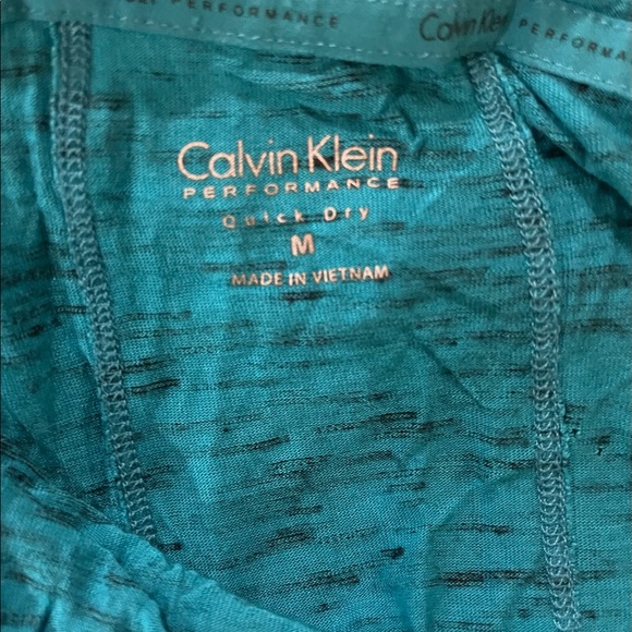 Calvin Klein performance Quick Dry hoodie Medium - Picture 3 of 4